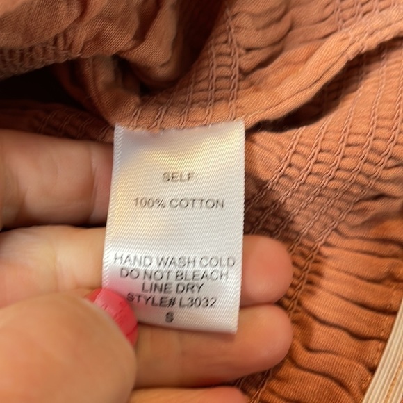NWT By Together gauze off shoulder crop top blouse - Picture 3 of 6